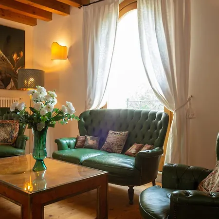 Tenuta Castagnera Villa *