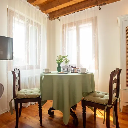 Villa Tenuta Castagnera *