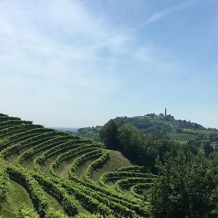 فيلة Tenuta Castagnera