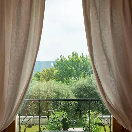 Tenuta Castagnera Villa *