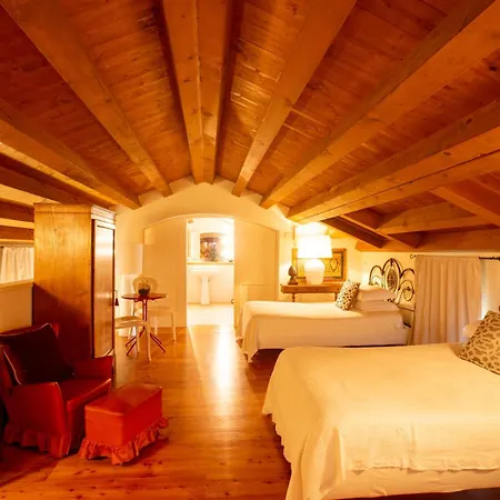Tenuta Castagnera Villa