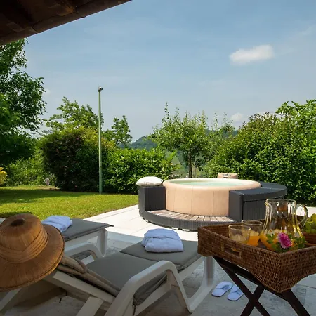 Villa Tenuta Castagnera *