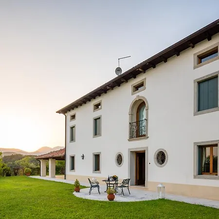 Tenuta Castagnera Villa *