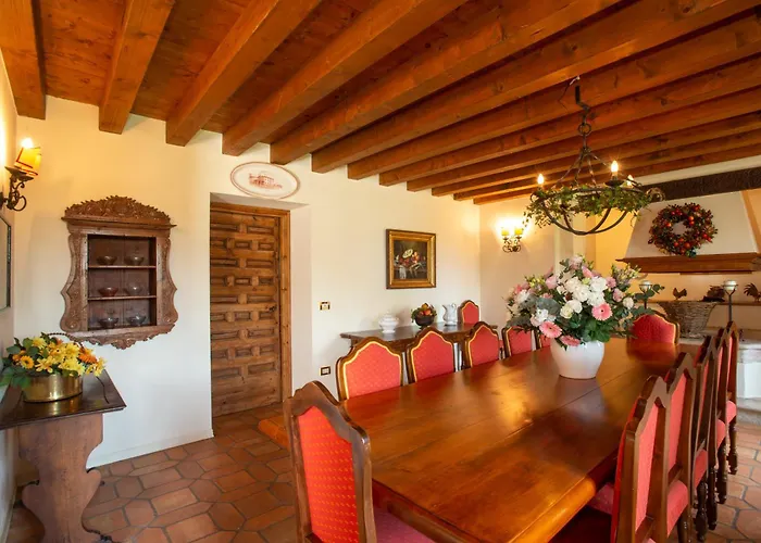 Tenuta Castagnera Villa