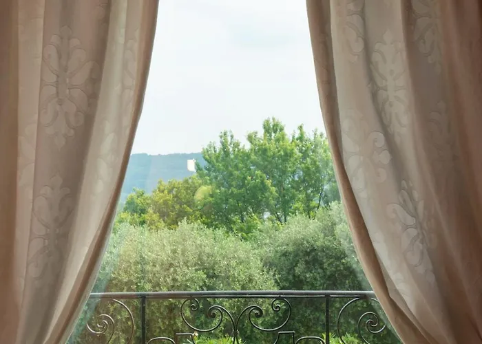 Tenuta Castagnera Villa *