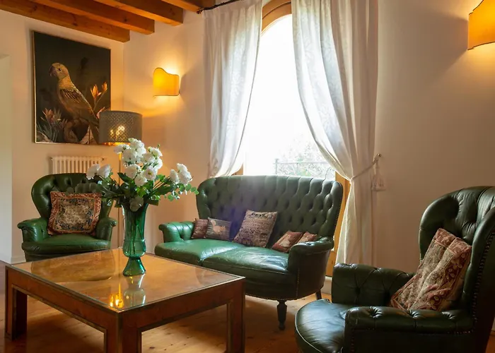 Tenuta Castagnera Villa *