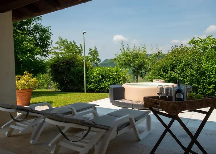 Tenuta Castagnera Villa *